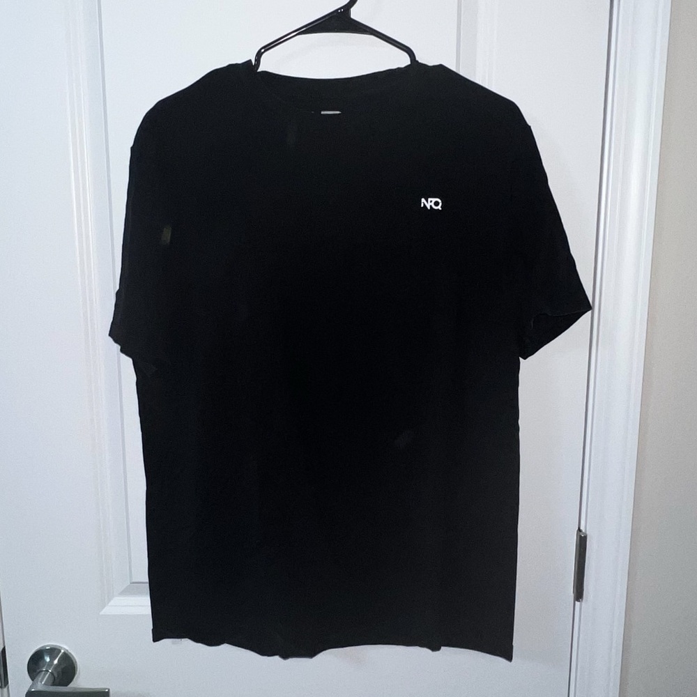 NFQ Men’s “No Surrender" Training Tee - Large - Black